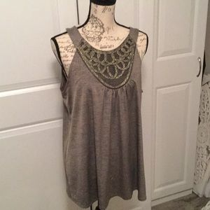 Sleeveless Blouse/Dressy Tank